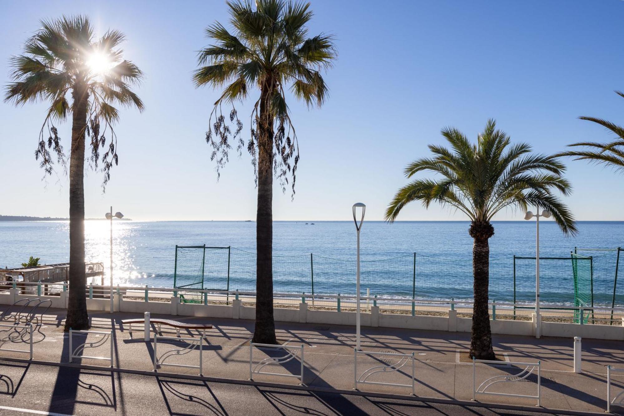 Le Midi 8 By Estates Cannes Exterior photo